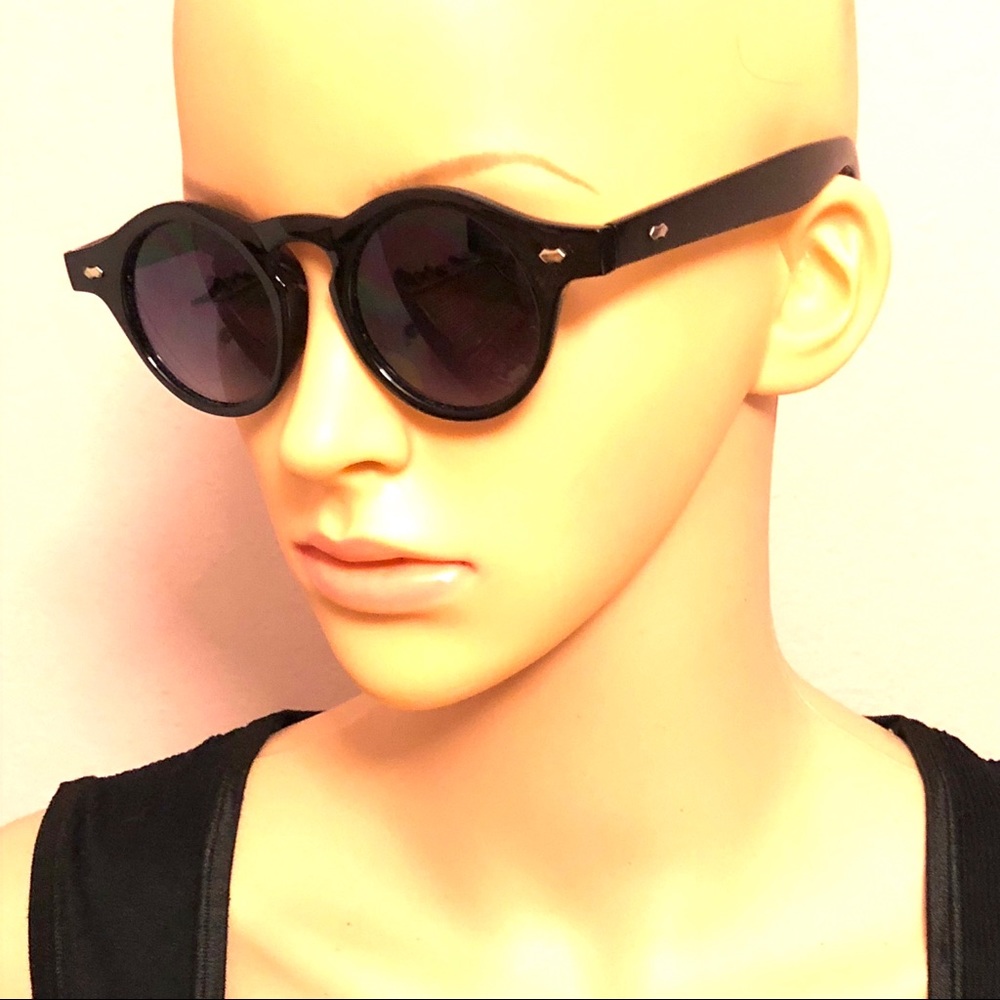 Show stopper Kiss Sunglasses - Picture 3 of 8